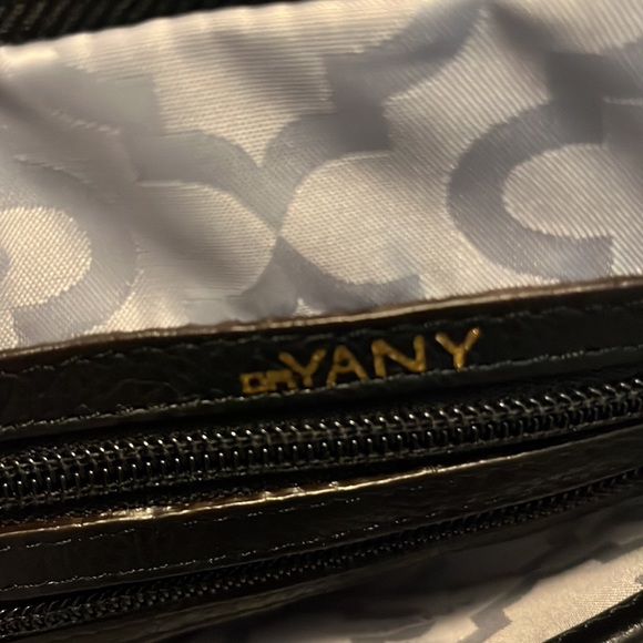 OrYany Embroidered Crossbody - Picture 9 of 9